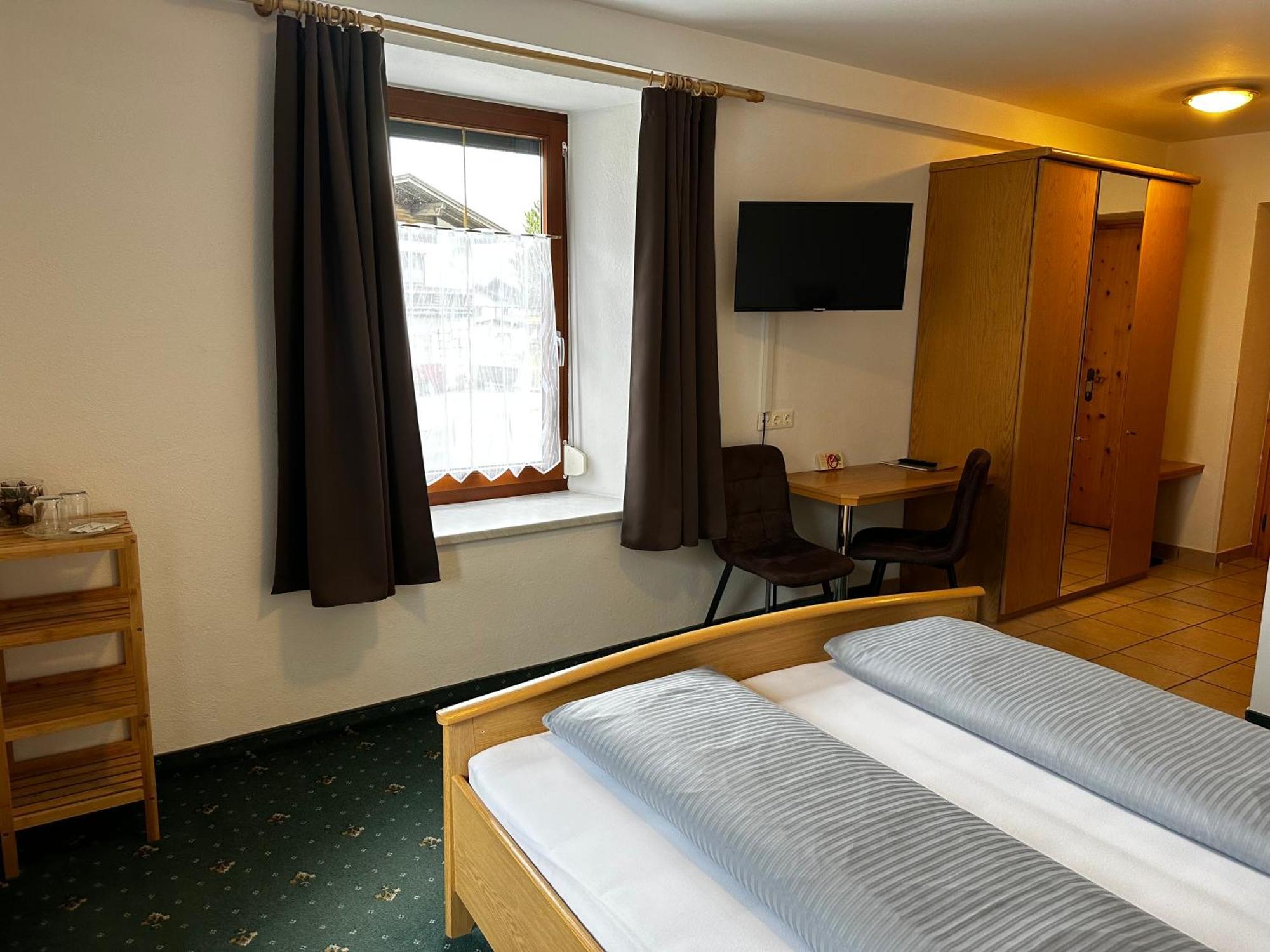 Goldener Adler Bed and Breakfast Scharnitz Εξωτερικό φωτογραφία
