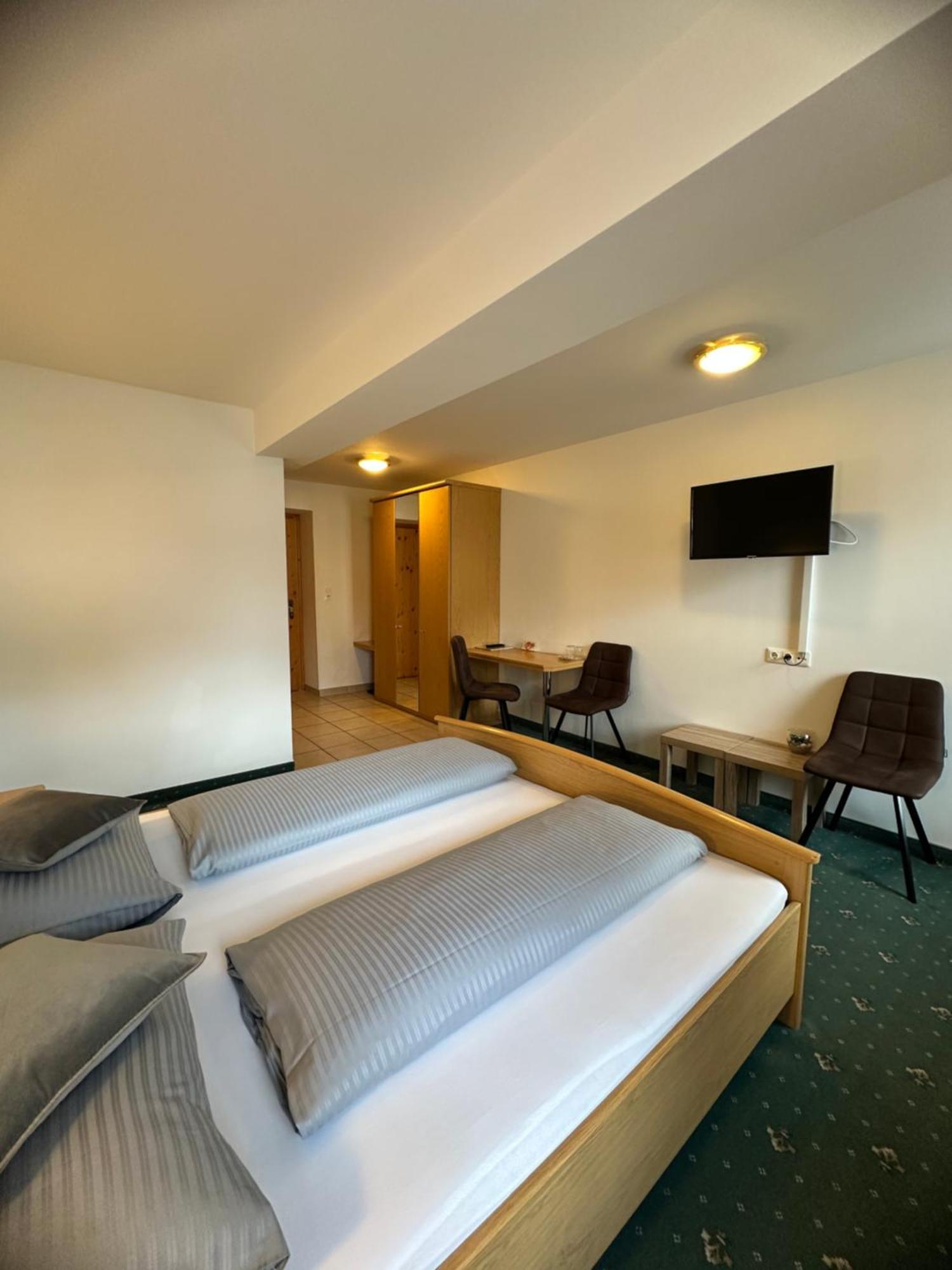 Goldener Adler Bed and Breakfast Scharnitz Εξωτερικό φωτογραφία